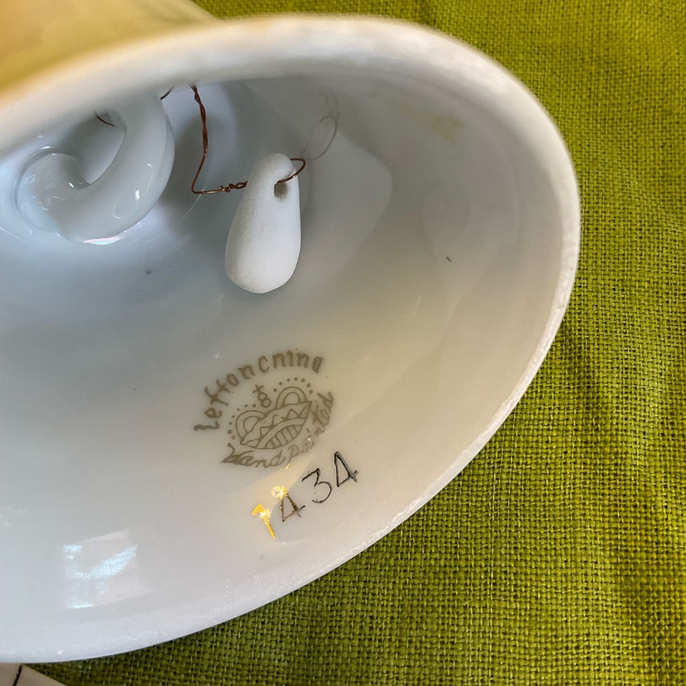 Lefton Floral Porcelain Bell with Gold Accent #1434 - Picture 7 of 7